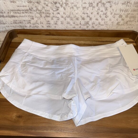 NWT Lululemon Speed Up Short 2.5" in White with liner - Picture 1 of 4